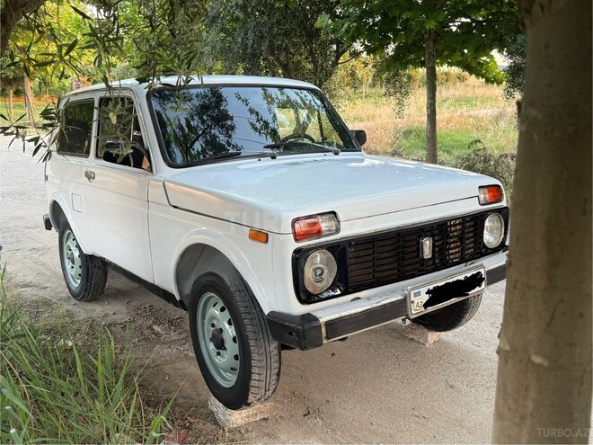 LADA (VAZ) Niva-6