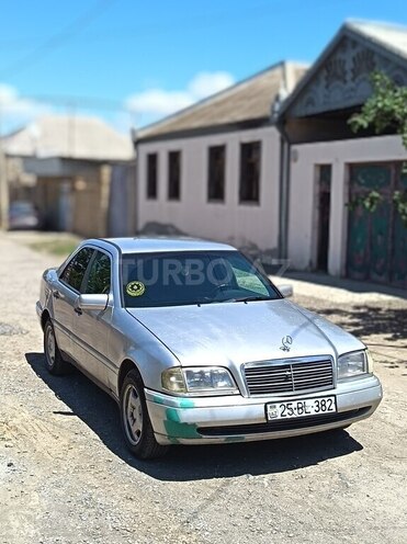 Mercedes C 180-1