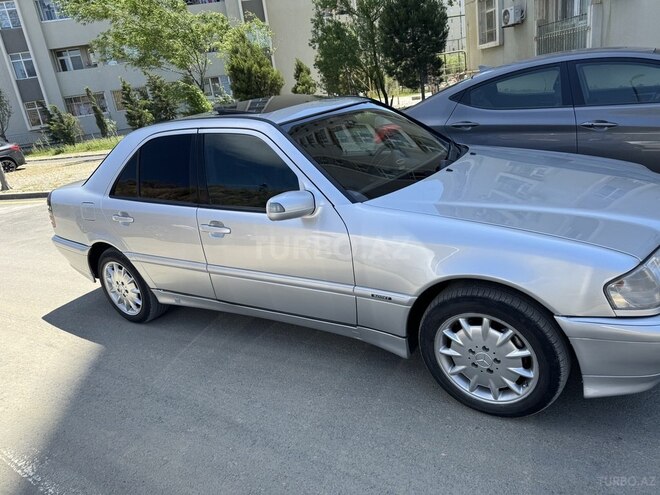 Mercedes C 280-4