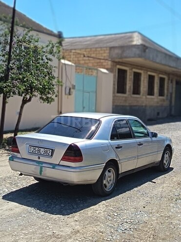 Mercedes C 180-4