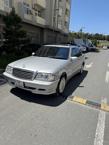 Mercedes C 280-11
