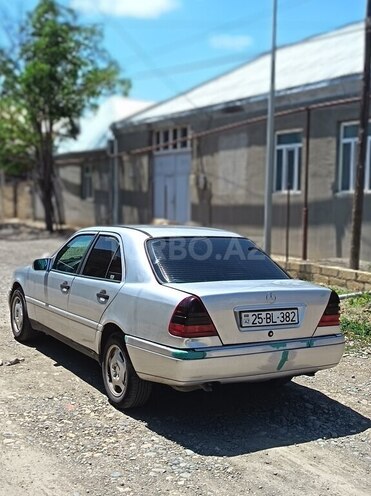 Mercedes C 180-3
