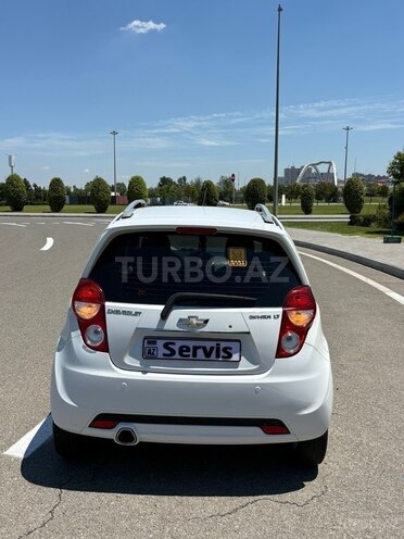 Chevrolet Spark-9