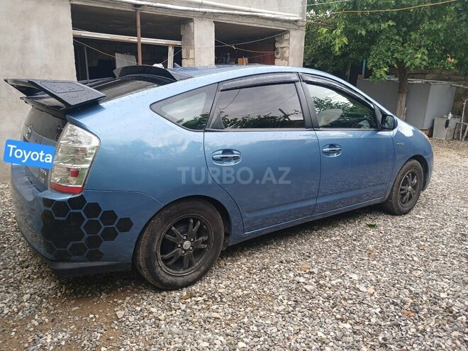 Toyota Prius-7