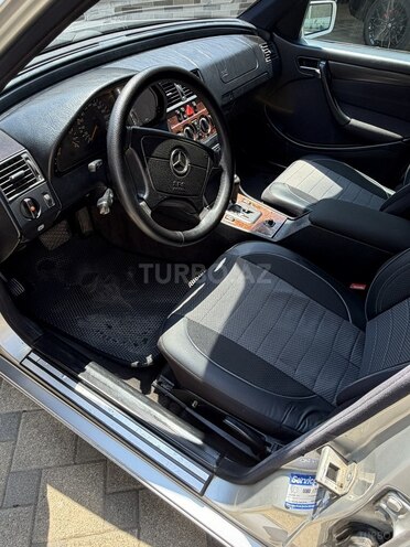 Mercedes C 180-7