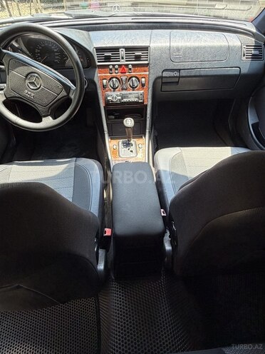 Mercedes C 180-8