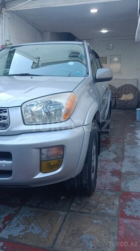 Toyota RAV4-3