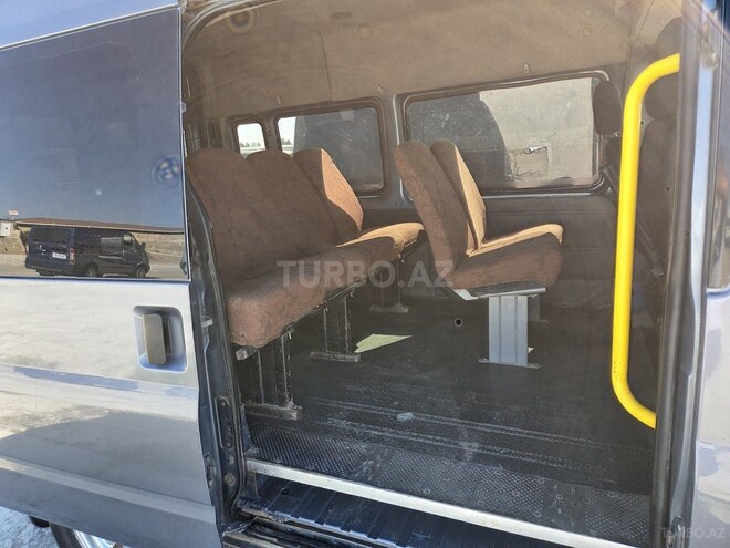 Ford Transit-18