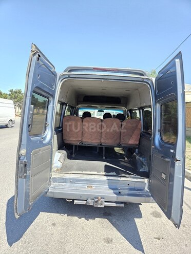 Ford Transit-7