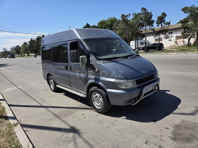 Ford Transit-2