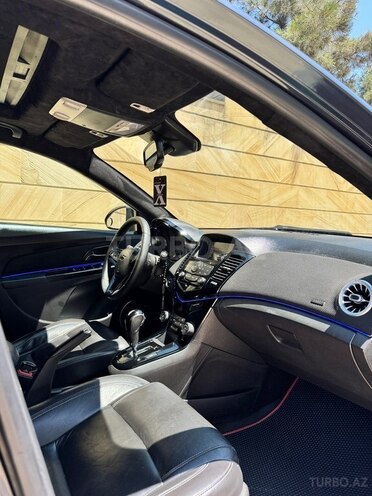 Chevrolet Cruze-11