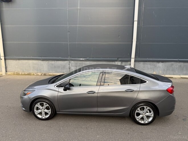 Chevrolet Cruze-18