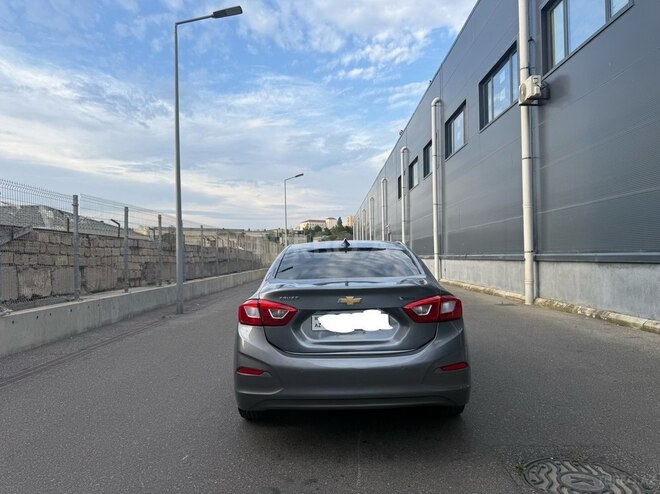 Chevrolet Cruze-15