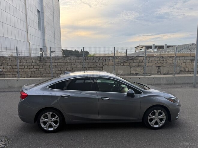 Chevrolet Cruze-13