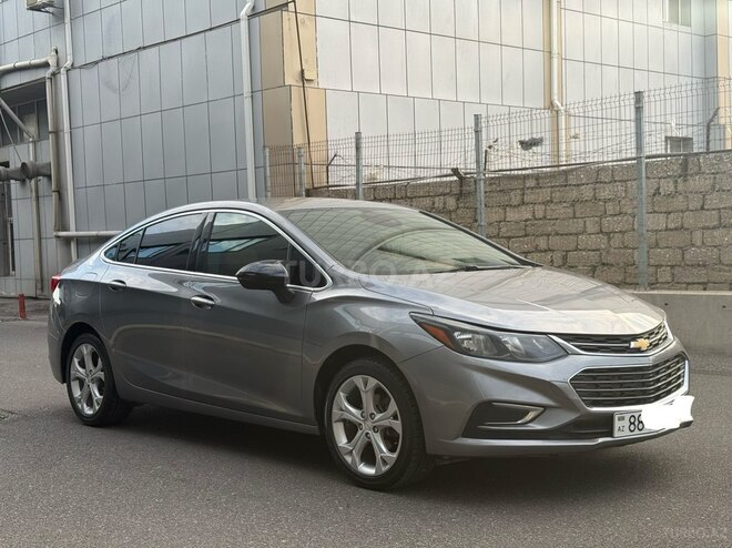 Chevrolet Cruze-12