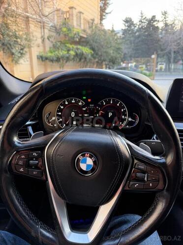 BMW 530-11