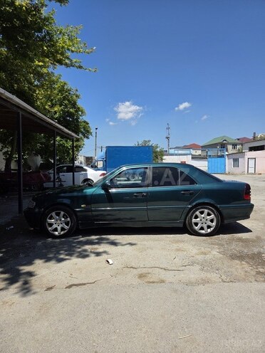 Mercedes C 220-2