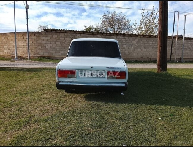 LADA (VAZ) 2107-4