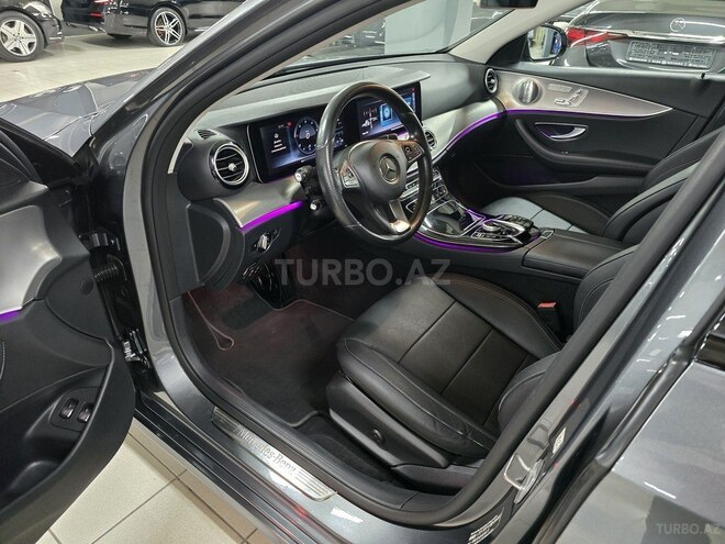 Mercedes E 220 d-8
