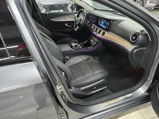 Mercedes E 220 d-10