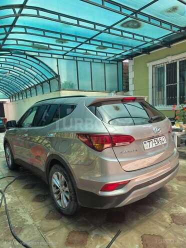Hyundai Santa Fe-4