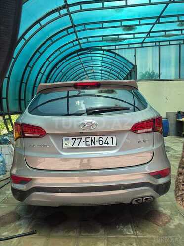 Hyundai Santa Fe-10