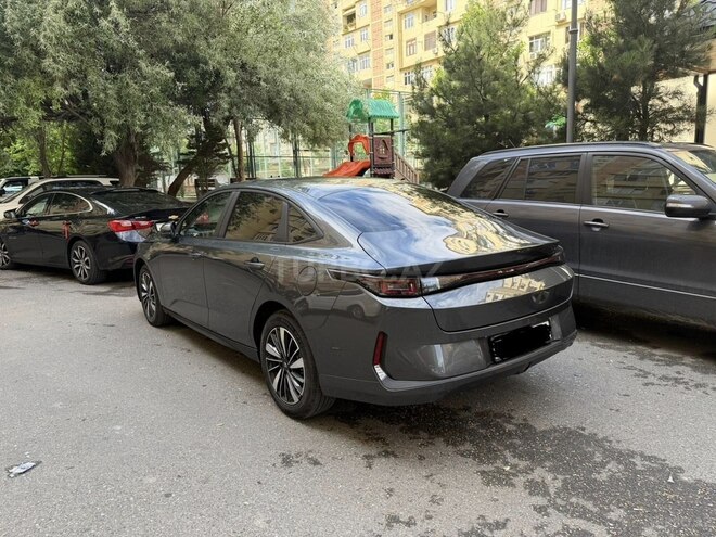Changan Qiyuan A05-8