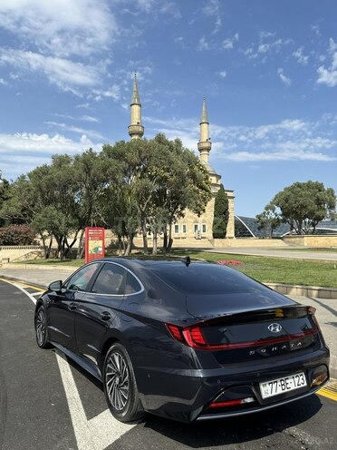 Hyundai Sonata-8
