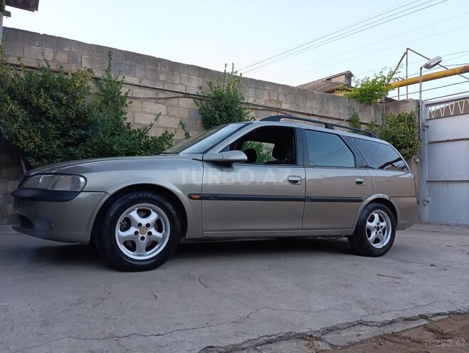 Opel Vectra-6