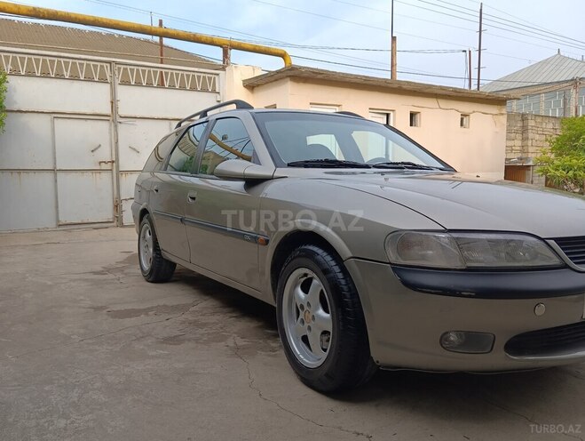 Opel Vectra-13