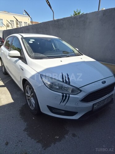 Ford Focus-1