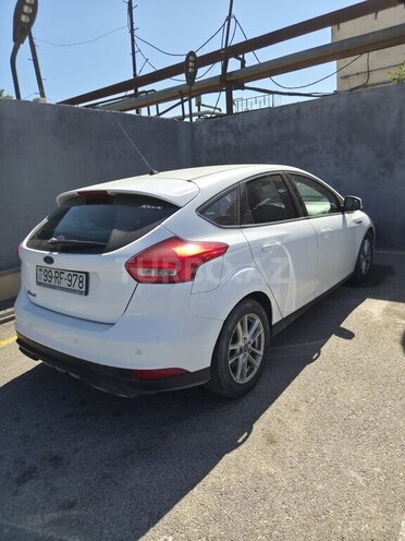 Ford Focus-2