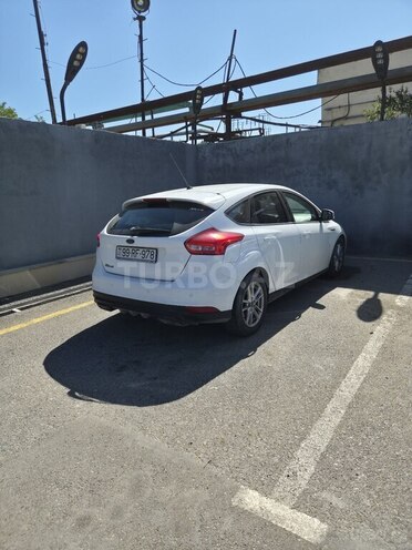 Ford Focus-6