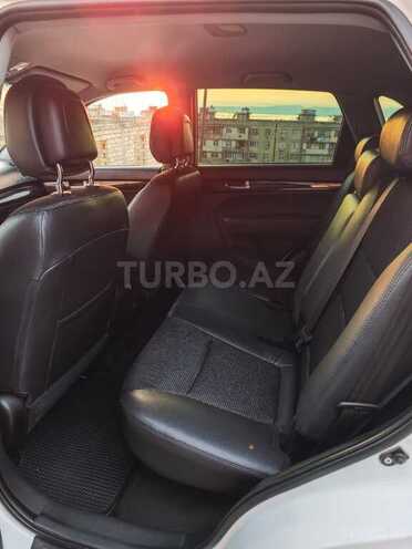 Kia Sorento-12