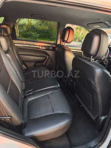 Kia Sorento-14