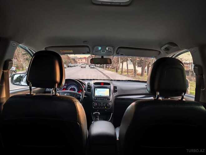 Kia Sorento-21