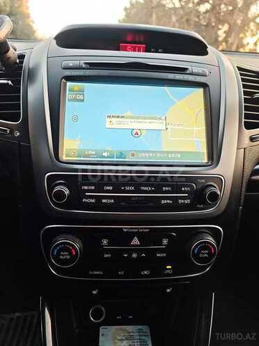 Kia Sorento-16