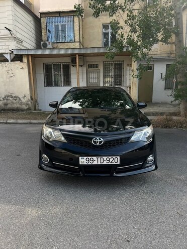 Toyota Camry-1