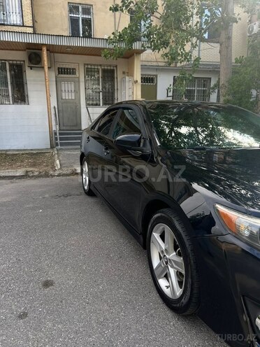 Toyota Camry-3