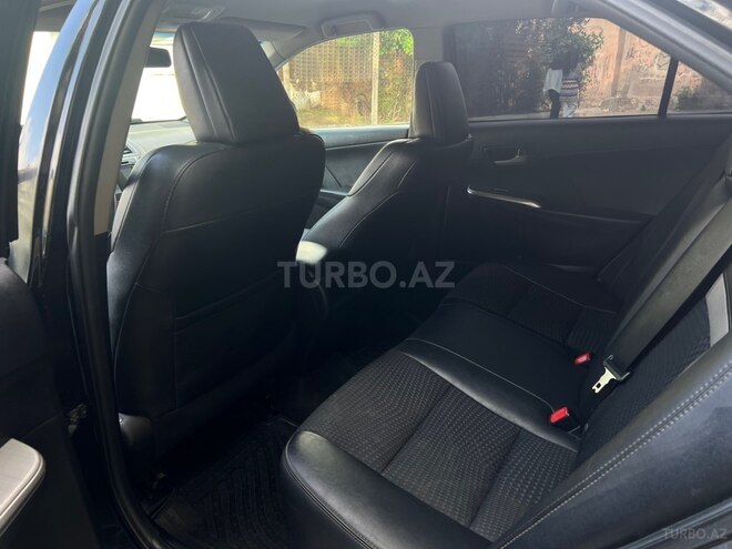 Toyota Camry-8