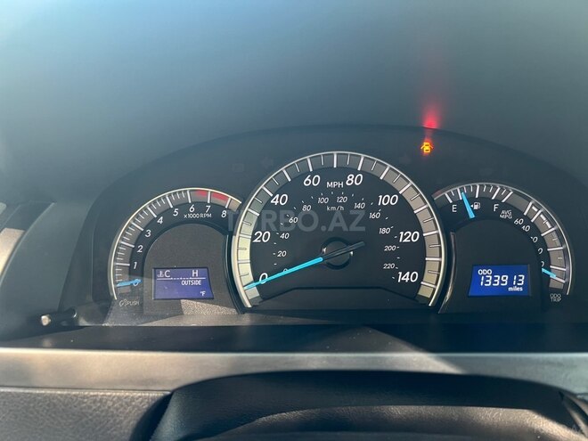 Toyota Camry-10