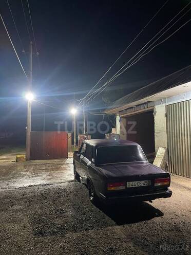 LADA (VAZ) 2107-2