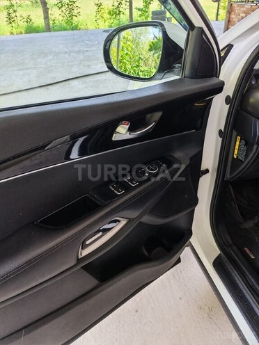 Kia Sorento-12