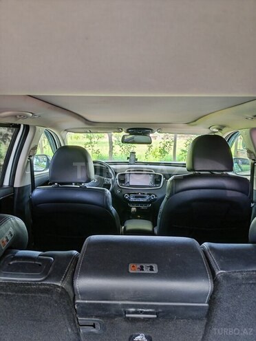 Kia Sorento-13