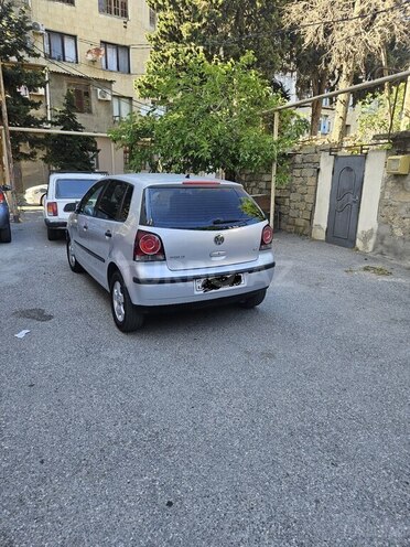 Volkswagen Polo-5