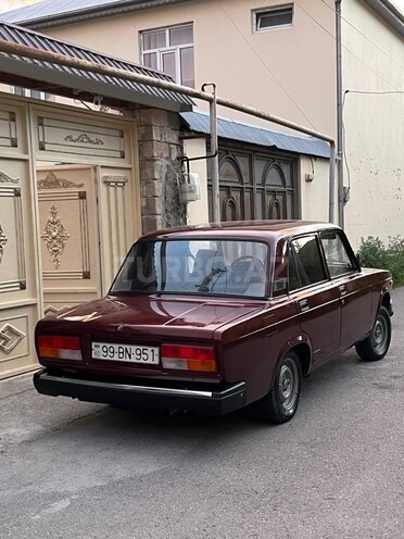 LADA (VAZ) 2107-4