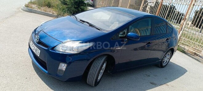 Toyota Prius-4
