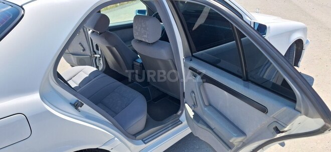 Mercedes C 180-13