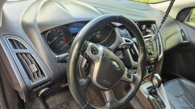 Ford Focus-3
