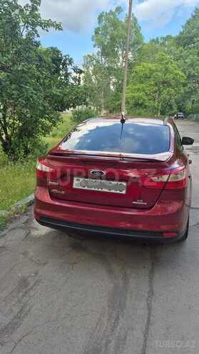 Ford Focus-13